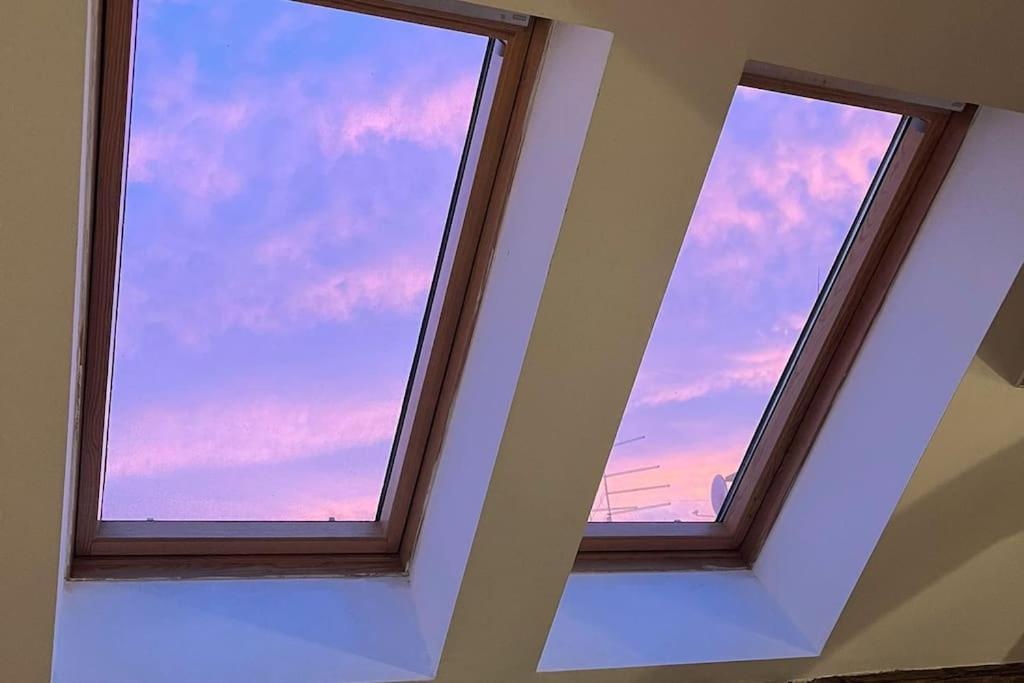 Art / Peaceful / Historical City Center Apartment Zagreb Ngoại thất bức ảnh
